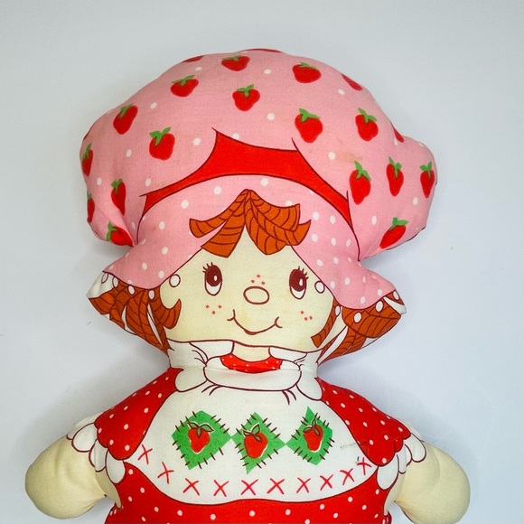 Vintage Handmade Strawberry Shortcake Fabric Doll - Picture 2 of 6